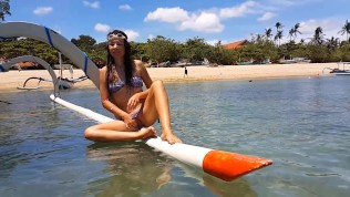 EXTREME Public PEE from Boat at Tropical Beach Shore